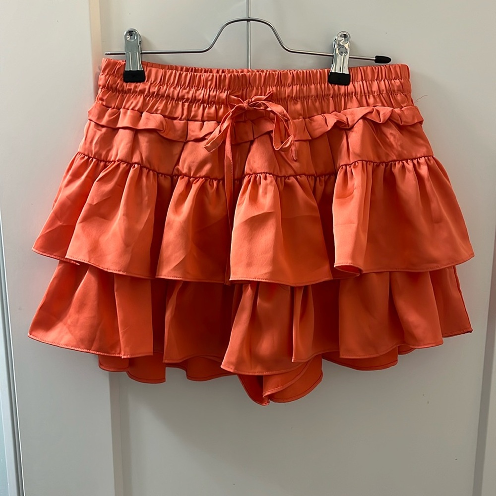Coral ruffle skirt size medium